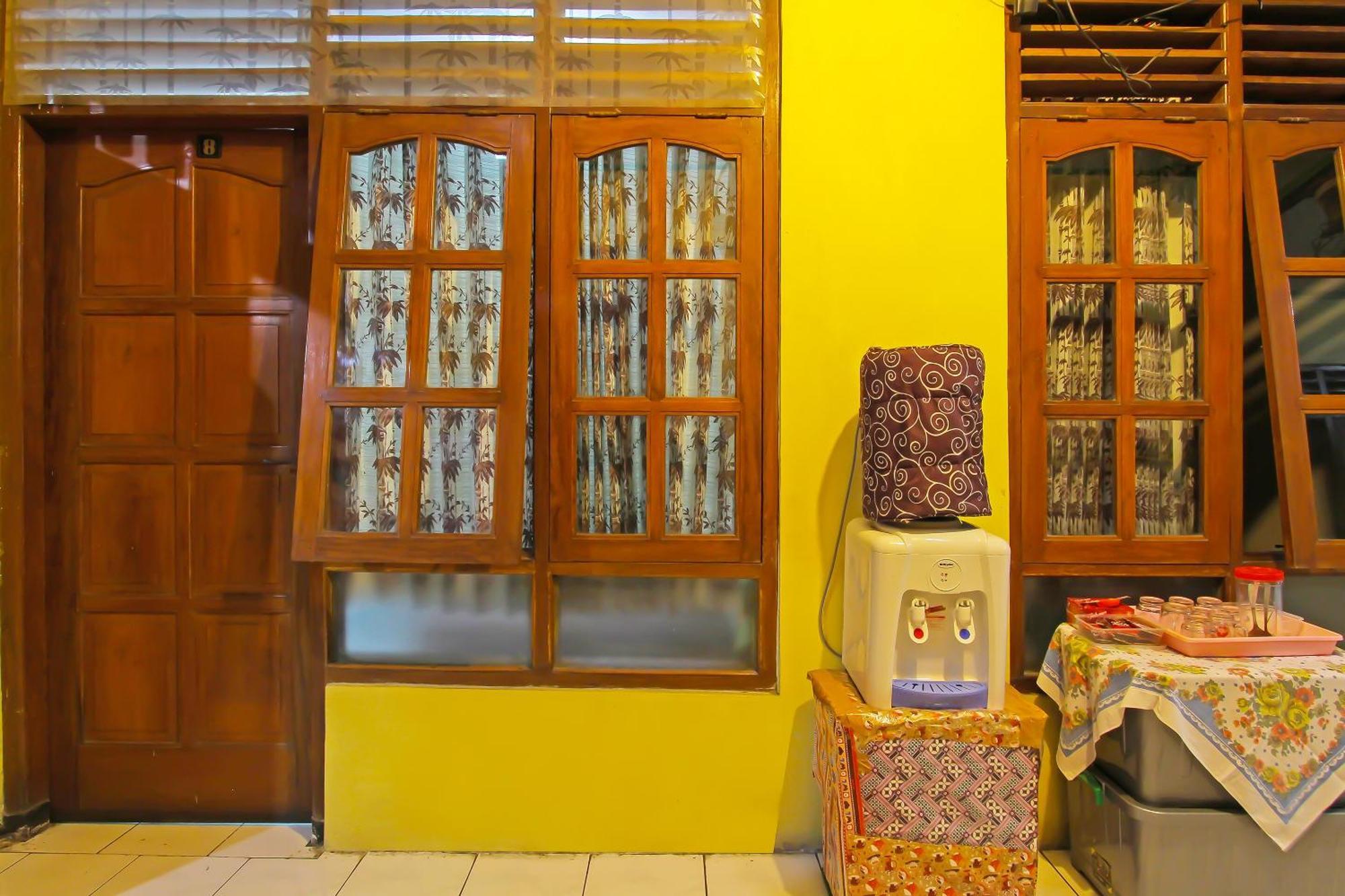 יוגיאקרטה Spot On 91911 Rejeki Homestay Syariah Malioboro מראה חיצוני תמונה